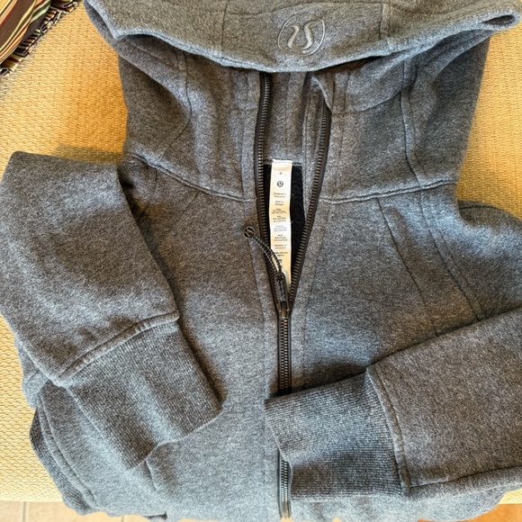 Lululemon Scuba Hoodie - Dark Heather Grey - Like New - Picture 3 of 6
